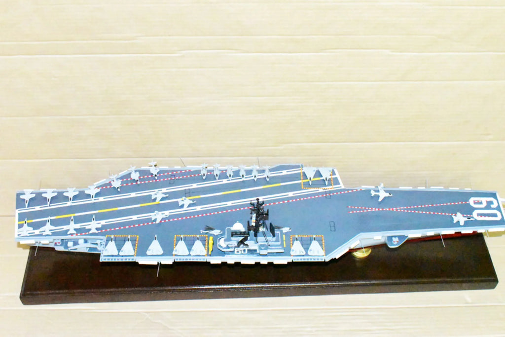Saratoga -60 Aircraft Carrier Model,Navy,Scale Model,Mahogany,Forrestal Class