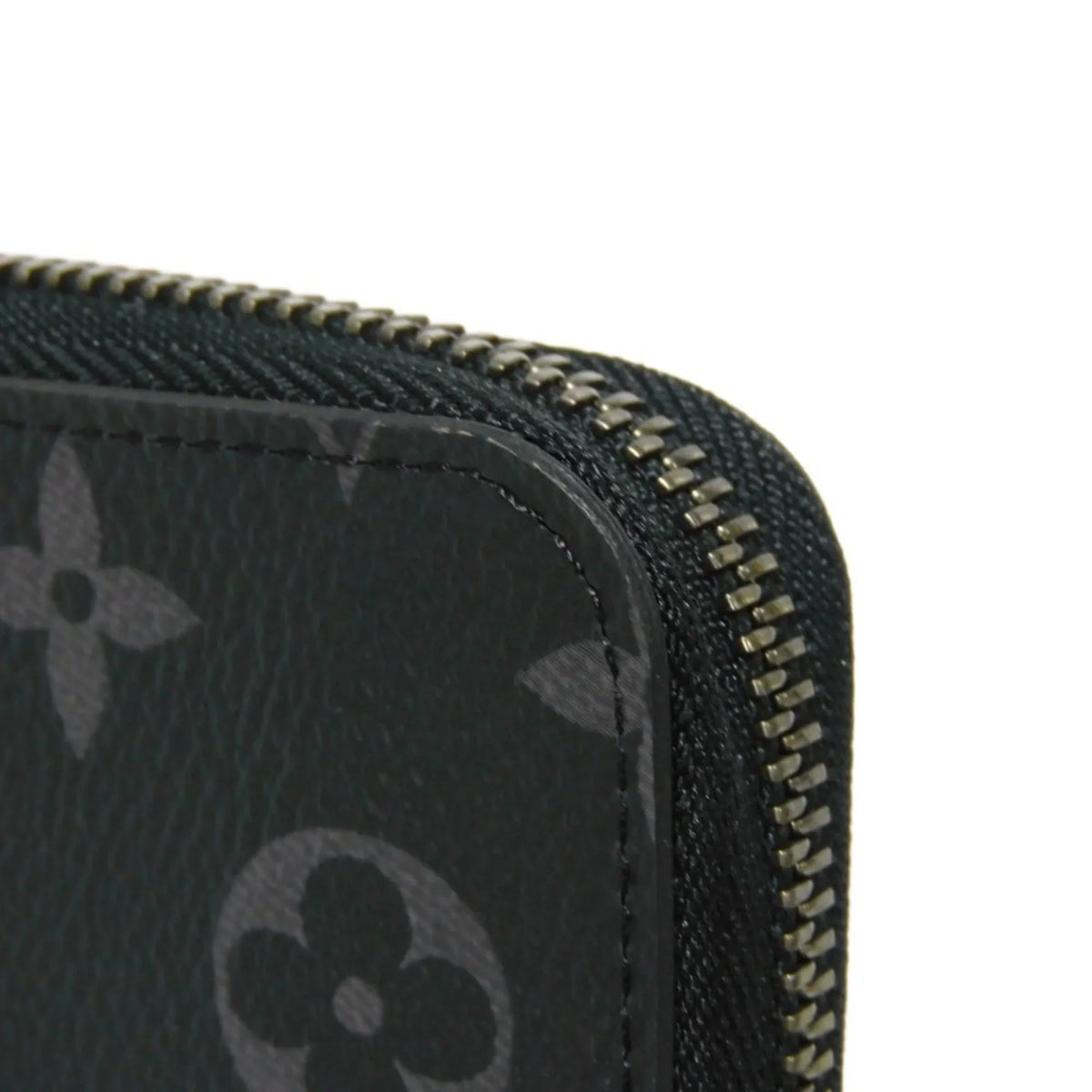 Pre-Owned   Long Wallet Zippy Vertical  Logo Round Zipper Monogram Eclipse Noir M62295 Men's Billfold (Good)