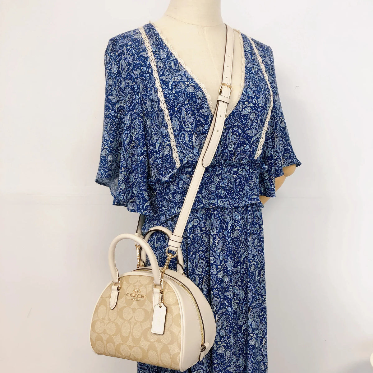 Coach CA591 Sydney Satchel In Signature Canvas