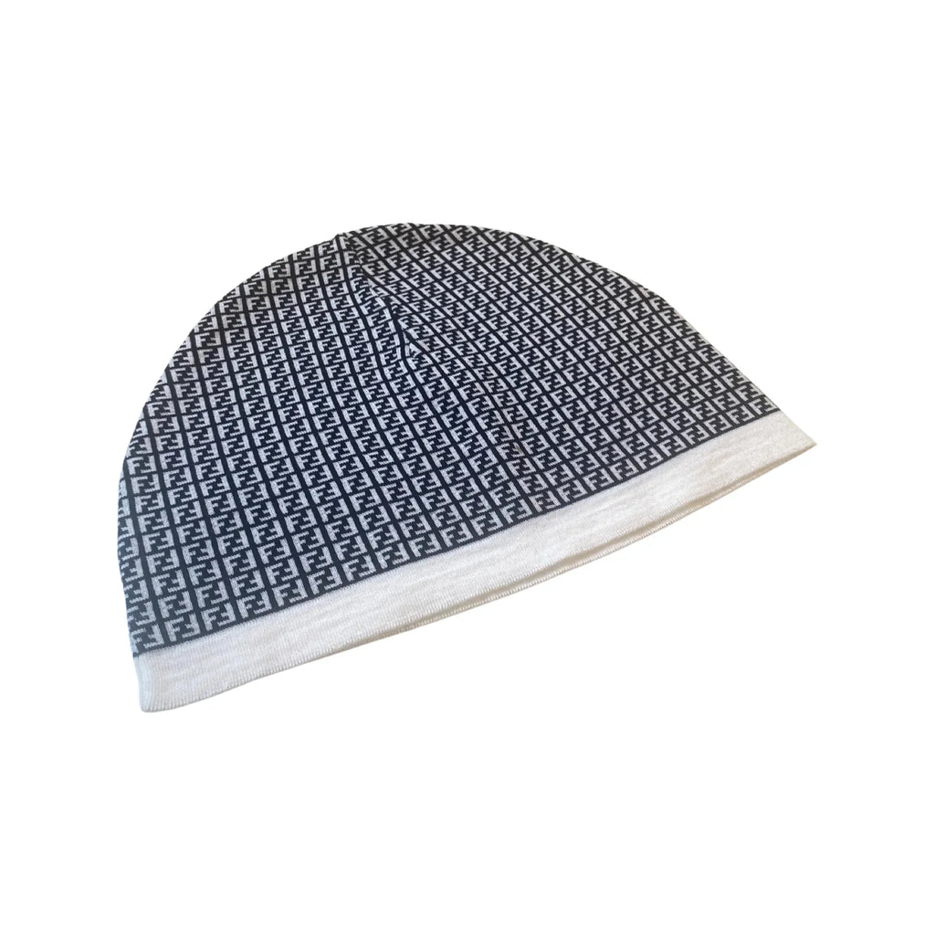 Fendi  Print Nero and Bianco Knitted Wool Beanie FXQ056