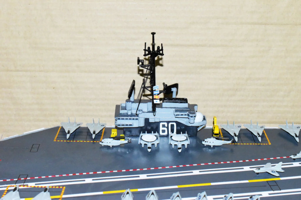 Saratoga -60 Aircraft Carrier Model,Navy,Scale Model,Mahogany,Forrestal Class